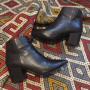 Steve Madden Walsh Bootie!